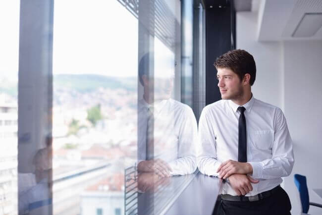 Sixth-year litigation associate sees little chance of making partner Sixth-year litigation associate sees little chance of making partner